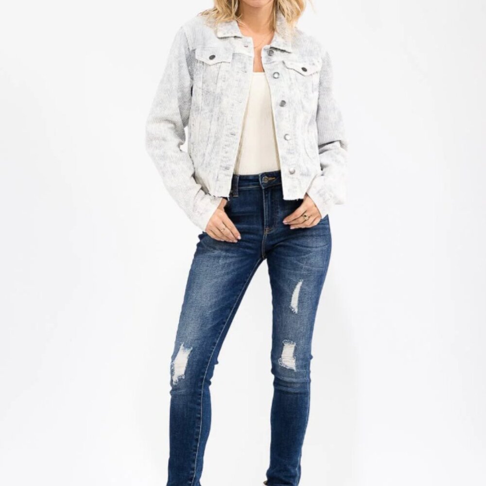NWT Long Sleeve Front Pockets, Button Closure Corduroy Jacket